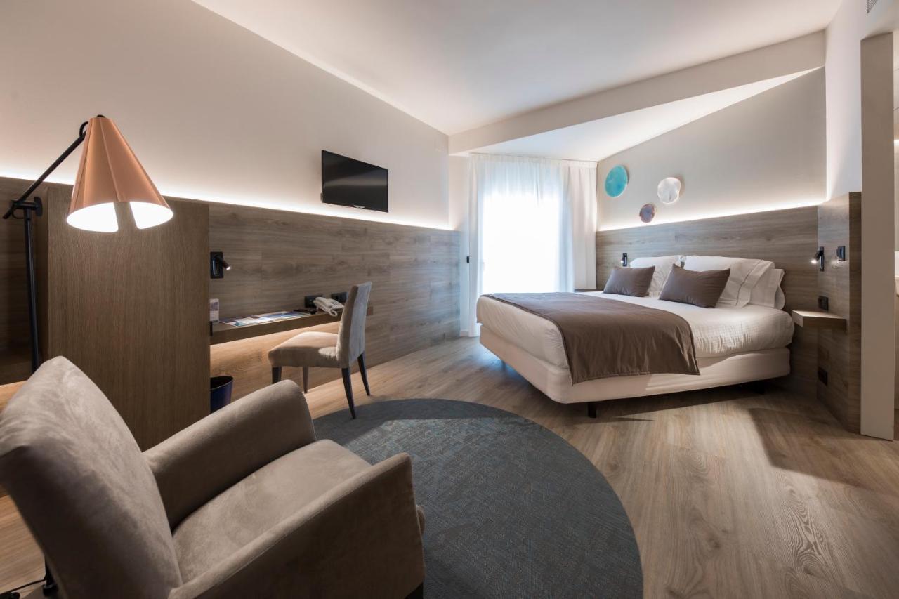 Hotel & Spa Terraza 4 Sup Ρόζες Εξωτερικό φωτογραφία