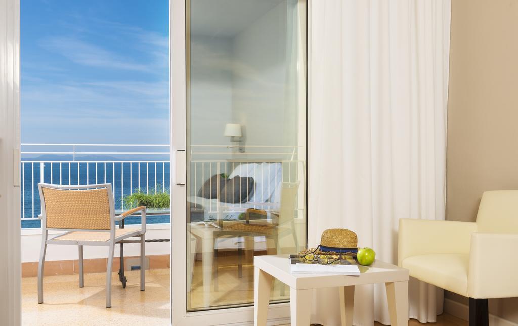 Hotel & Spa Terraza 4 Sup Ρόζες Εξωτερικό φωτογραφία